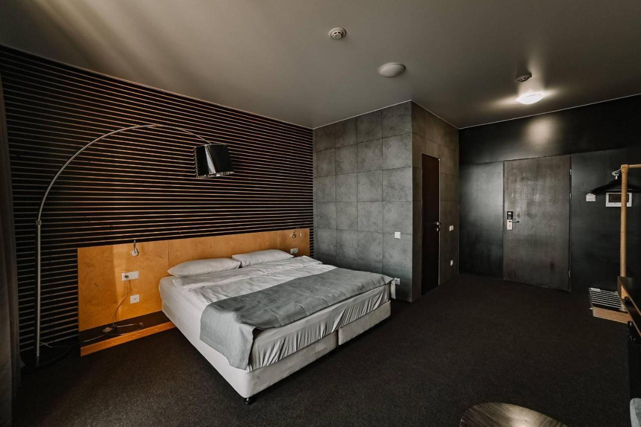 Park Hotel Switzerland Obariv Esterno foto