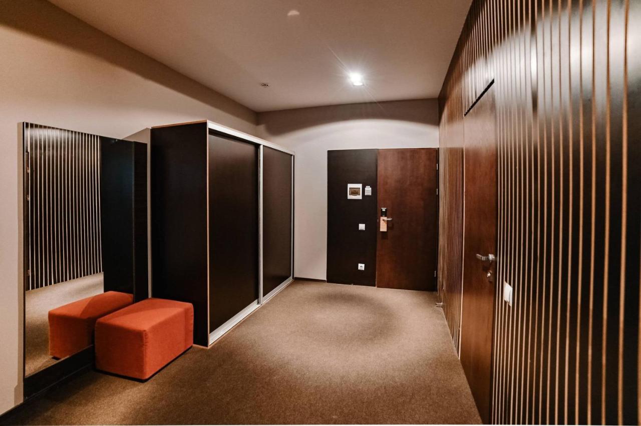Park Hotel Switzerland Obariv Esterno foto