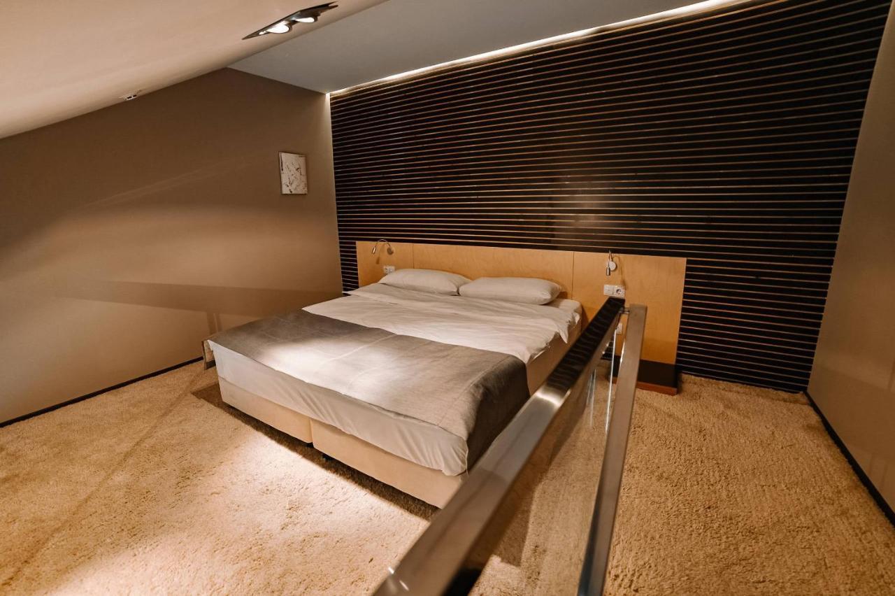 Park Hotel Switzerland Obariv Esterno foto
