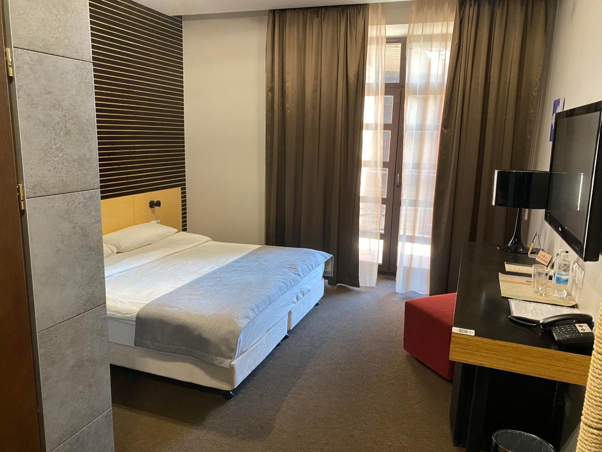 Park Hotel Switzerland Obariv Esterno foto